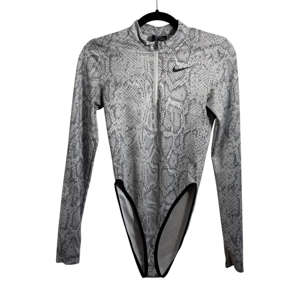Nike Python Gray And White Snakeskin Long Sleeve … - image 1